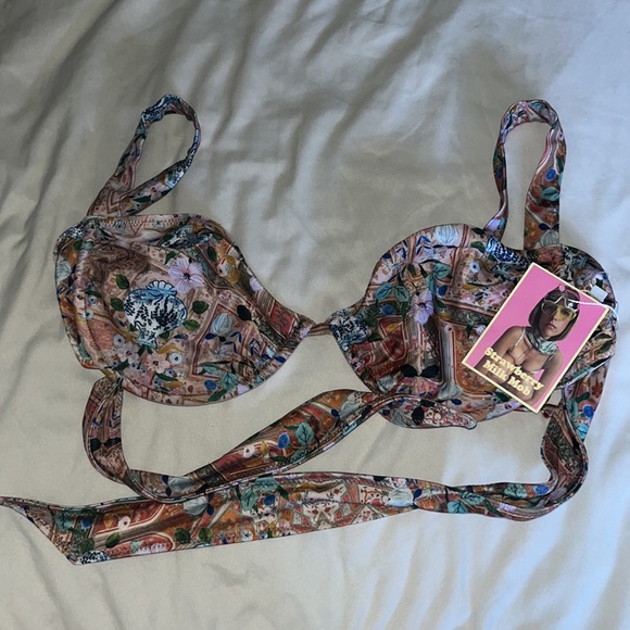 Super Cute Strawberry Milk Mob Dusk Top - Picture 2 of 3